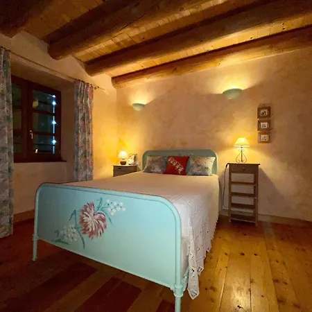 Maison Ancienne Au Calme Avec Cheminee Et Equipements Bebe, Proche De - Fr-1-582-127 منزل ريفي *