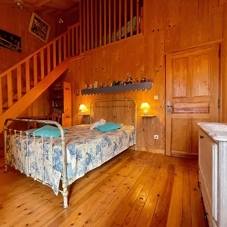 Maison Ancienne Au Calme Avec Cheminee Et Equipements Bebe, Proche De - Fr-1-582-127 *