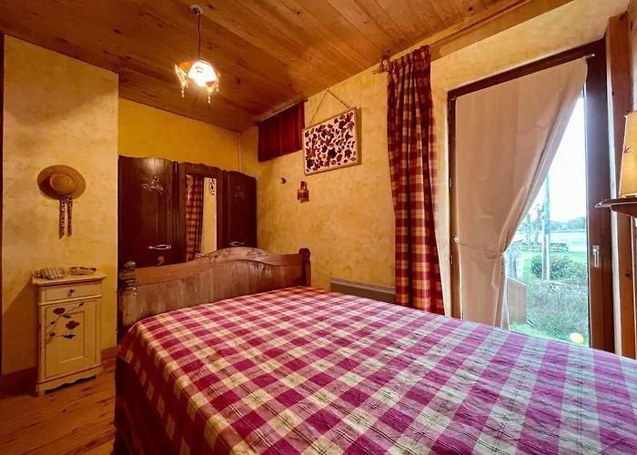 Maison Ancienne Au Calme Avec Cheminee Et Equipements Bebe, Proche De - Fr-1-582-127 Holiday home *