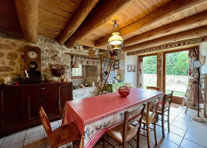 Maison Ancienne Au Calme Avec Cheminee Et Equipements Bebe, Proche De - Fr-1-582-127 Holiday home