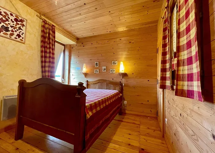 Maison Ancienne Au Calme Avec Cheminee Et Equipements Bebe, Proche De - Fr-1-582-127 Saugues